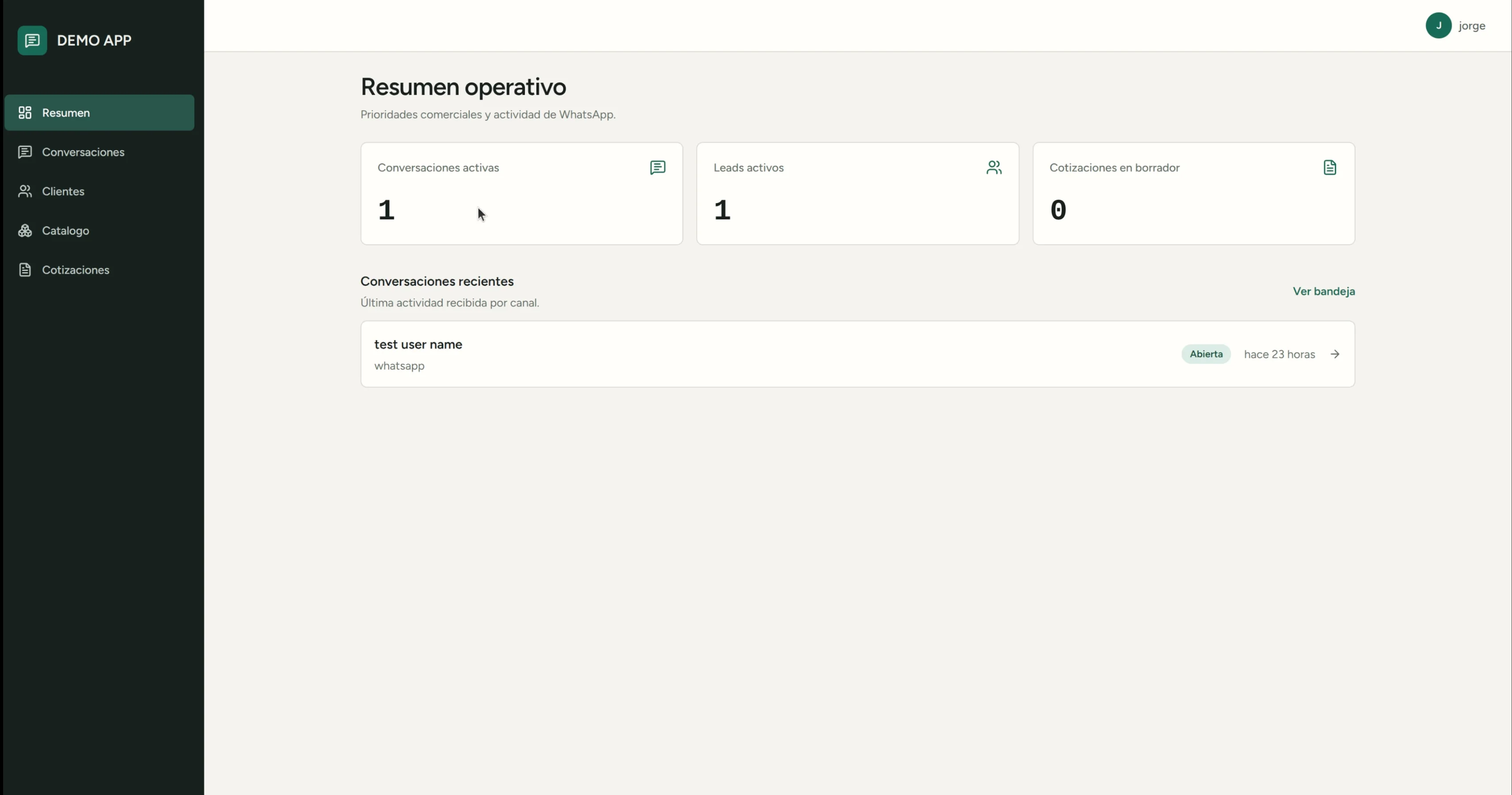 Vista principal del CRM comercial para WhatsApp.